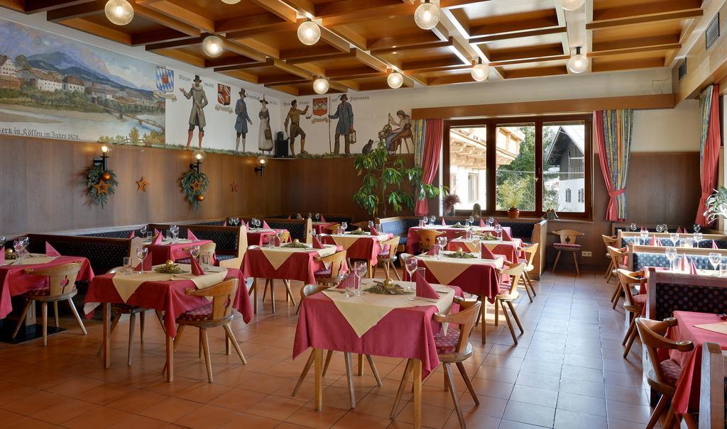 Pension Huettwirt Kossen Exterior photo